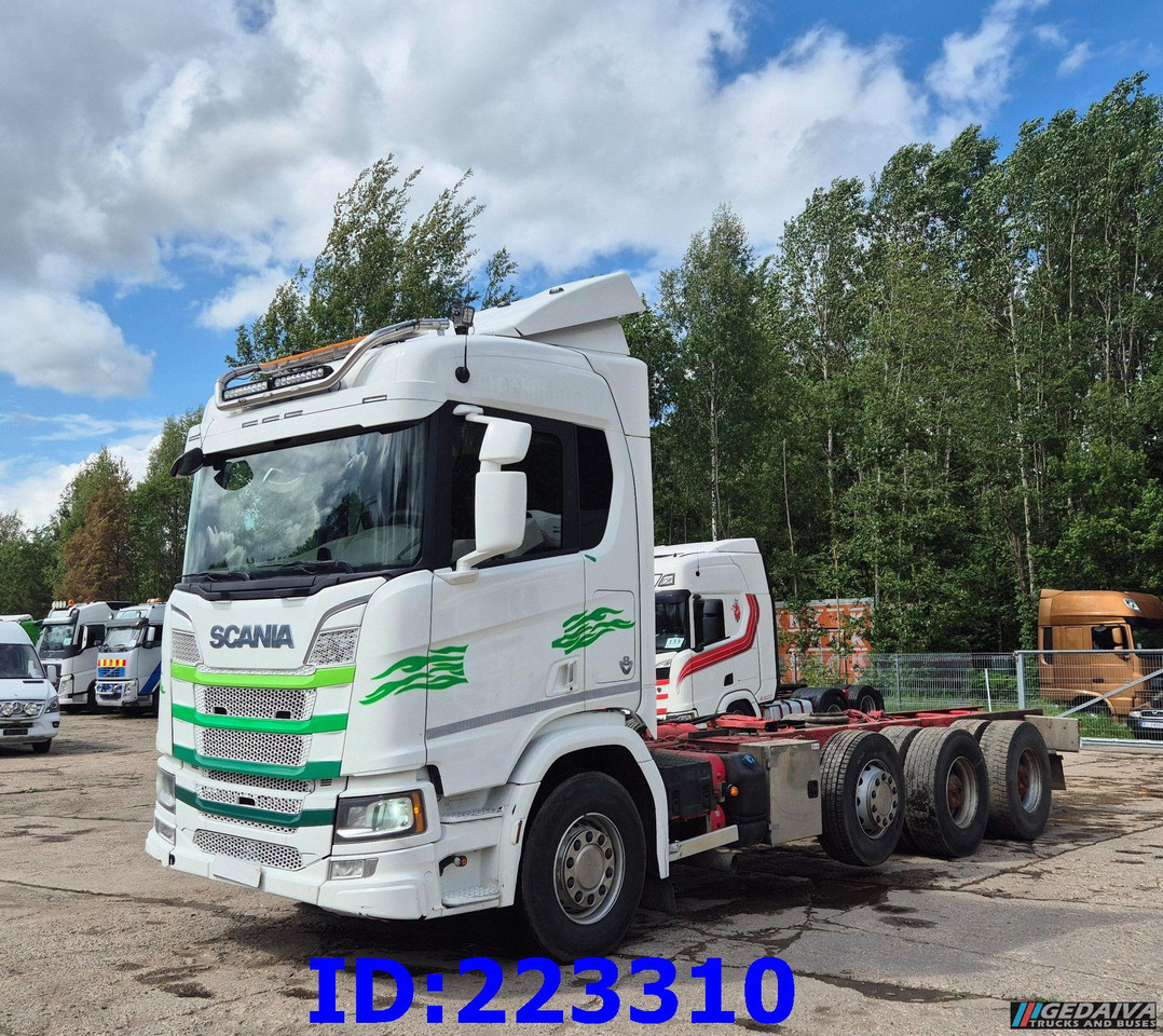 SCANIA R650 V8 8x4 BIG AXLES - Cab chassis truck: picture 1 SCANIA R650 V8 8x4 BIG AXLES - Cab chassis truck: picture 1