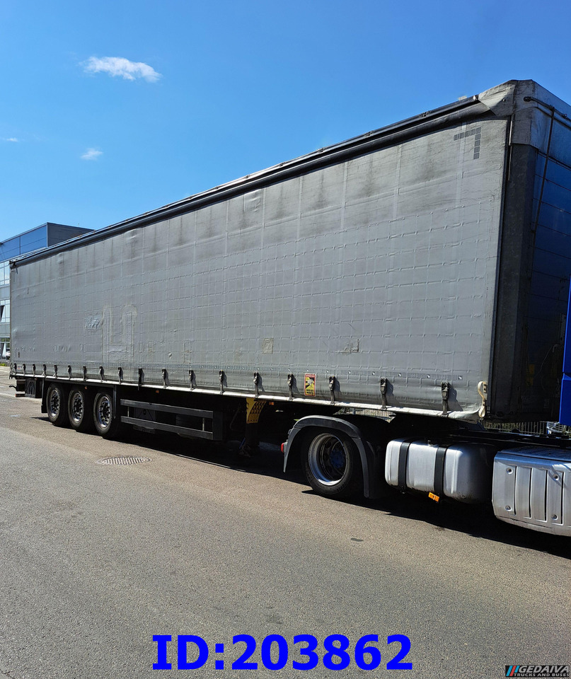 SCHMITZ CARGOBULL - Curtainsider semi-trailer: picture 2 SCHMITZ CARGOBULL - Curtainsider semi-trailer: picture 2
