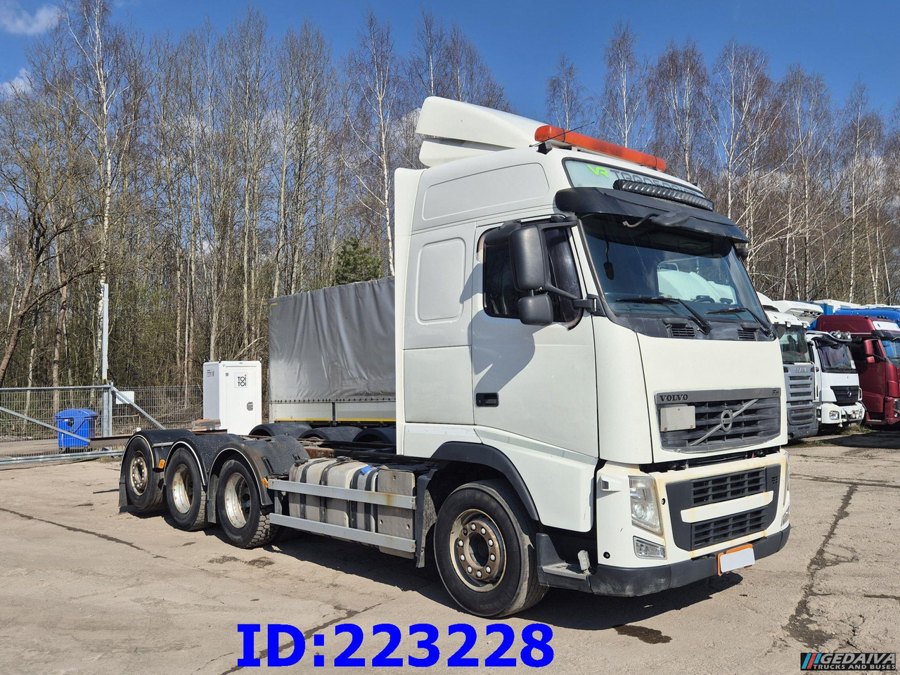 VOLVO FH13 540HP 8X4 Euro5 - Cab chassis truck: picture 4 VOLVO FH13 540HP 8X4 Euro5 - Cab chassis truck: picture 4