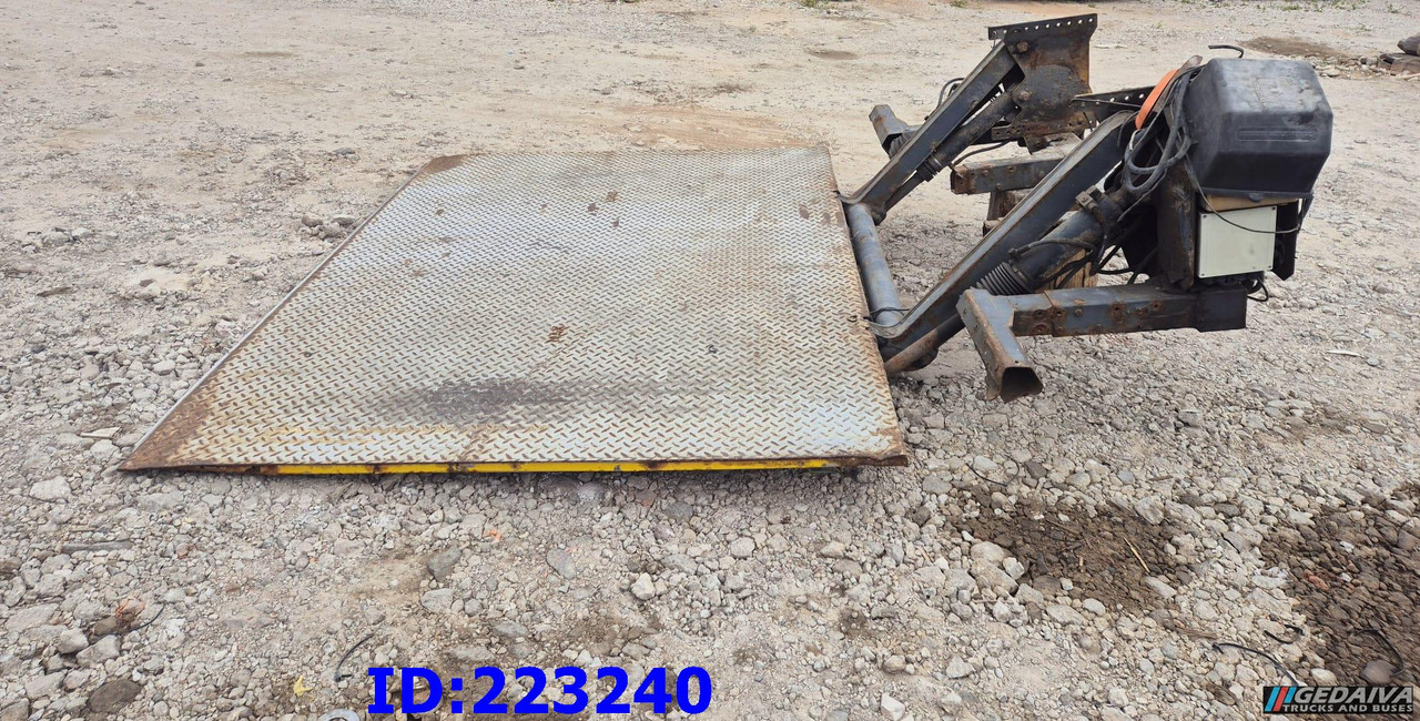 ZEPRO 200-175MA - Tail lift: picture 1 ZEPRO 200-175MA - Tail lift: picture 1