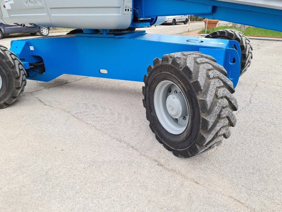 Telescopic boom Genie S125 4WD: picture 12