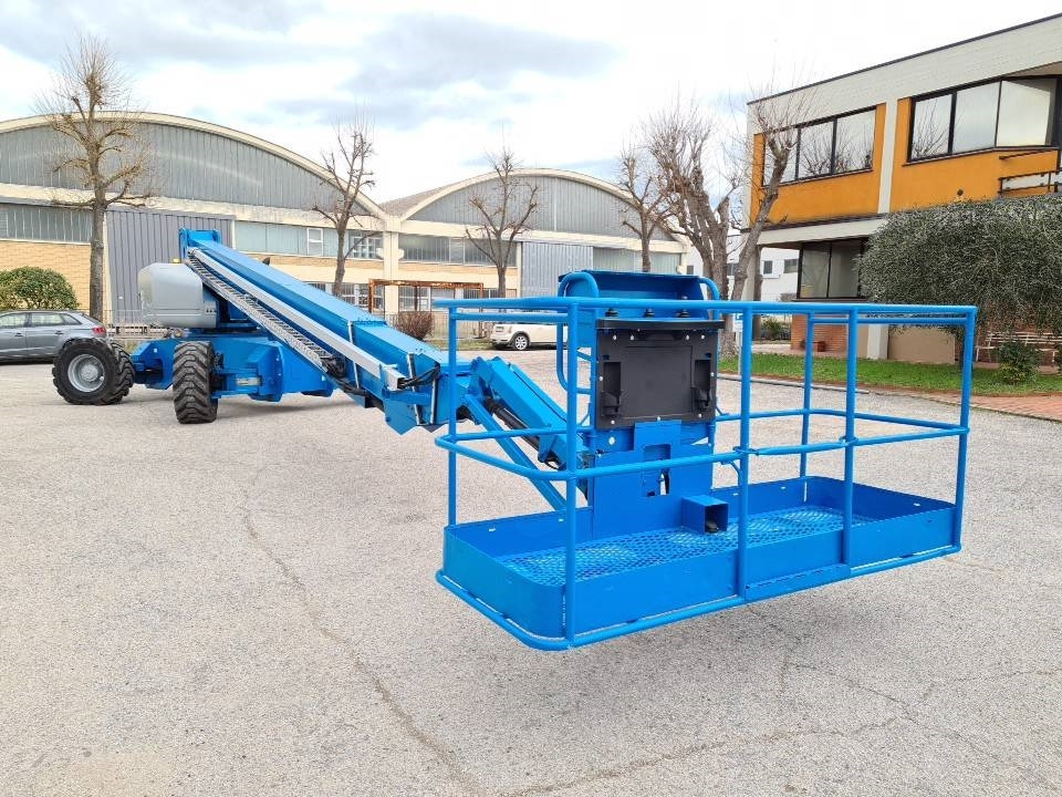Telescopic boom Genie S125 4WD: picture 10