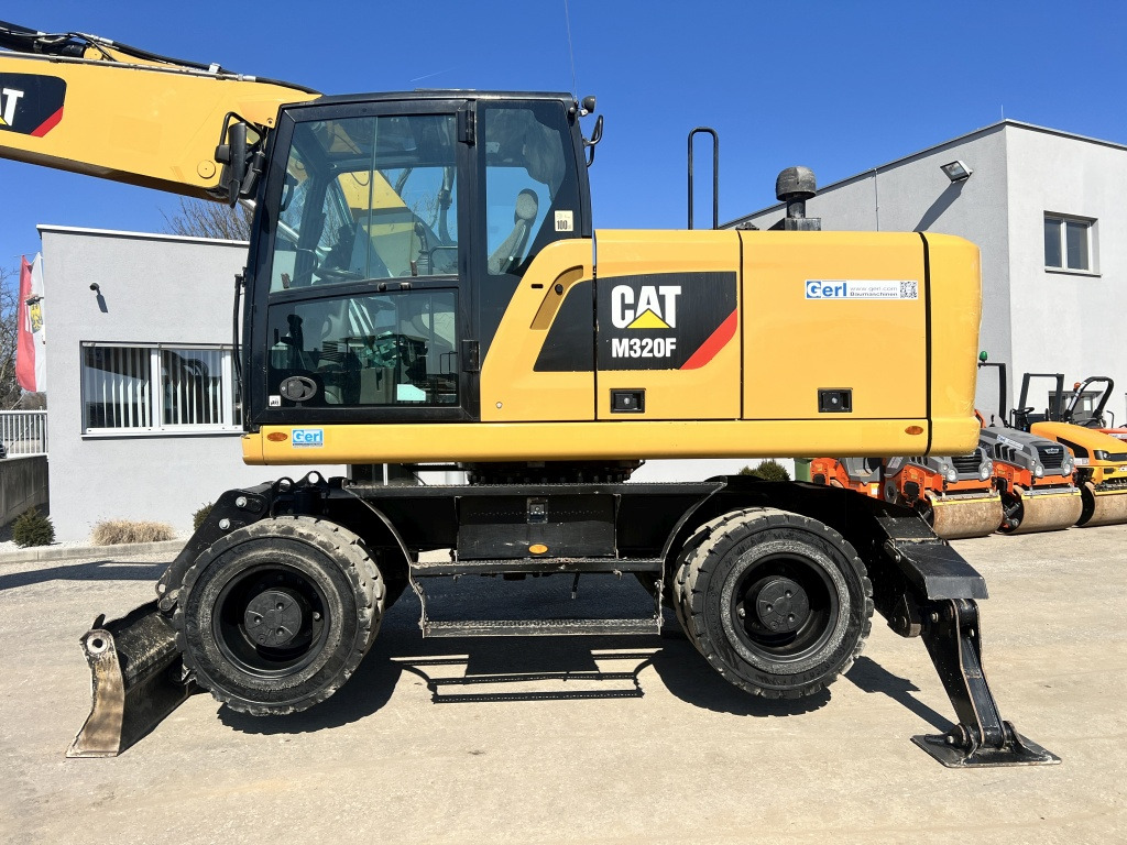Caterpillar M 320 F (111527) - Wheel excavator: picture 2 Caterpillar M 320 F (111527) - Wheel excavator: picture 2