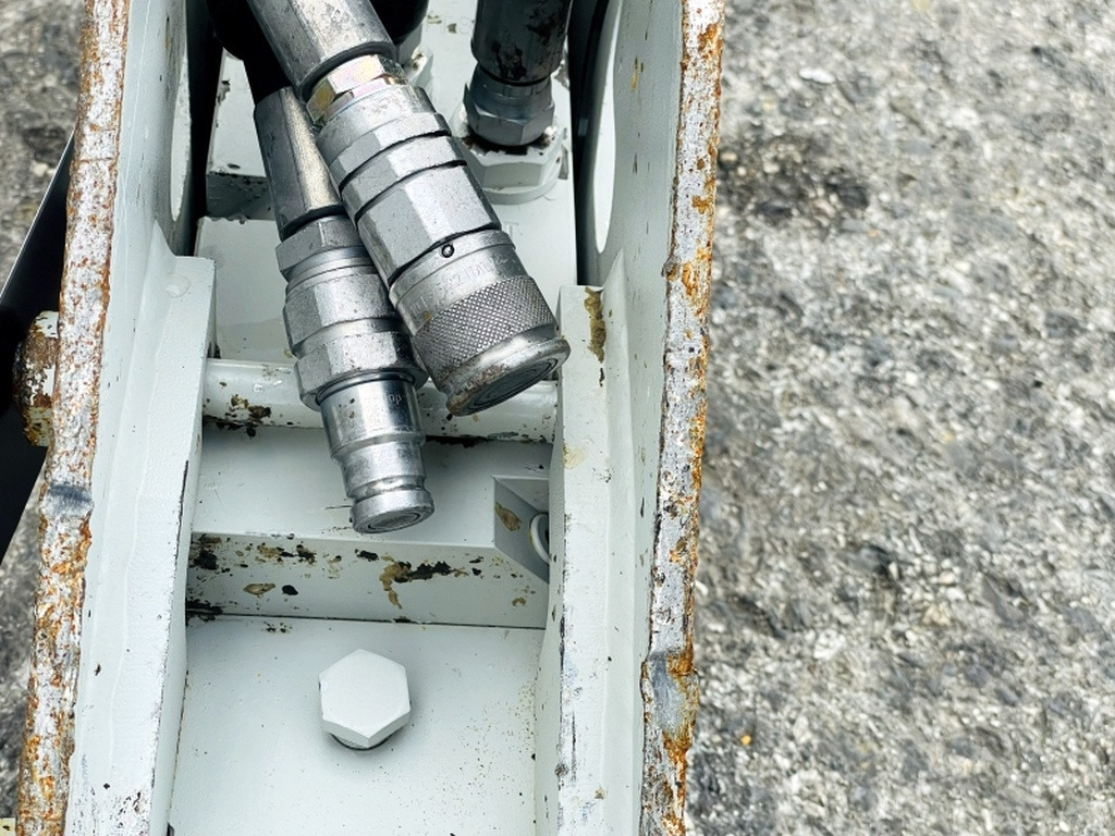 Huppi 92 (4093) - Hydraulic hammer: picture 4 Huppi 92 (4093) - Hydraulic hammer: picture 4