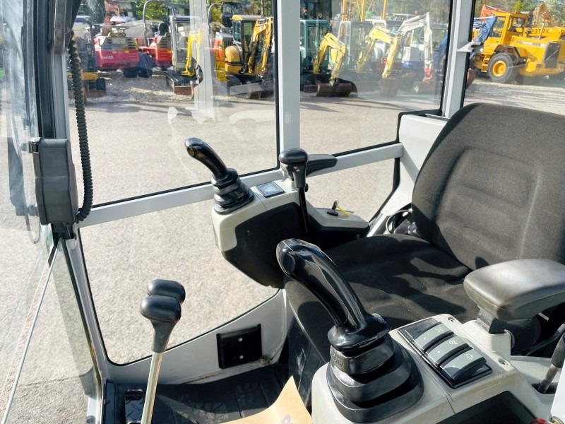 Neuson ET16 (3865) - Mini excavator: picture 5 Neuson ET16 (3865) - Mini excavator: picture 5