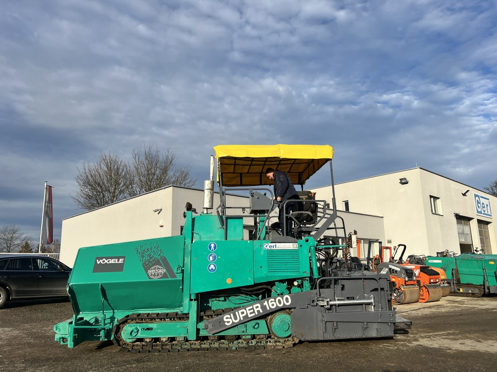 Vögele Super 1600 Typ 6-82 (111416) - Asphalt paver: picture 1 Vögele Super 1600 Typ 6-82 (111416) - Asphalt paver: picture 1