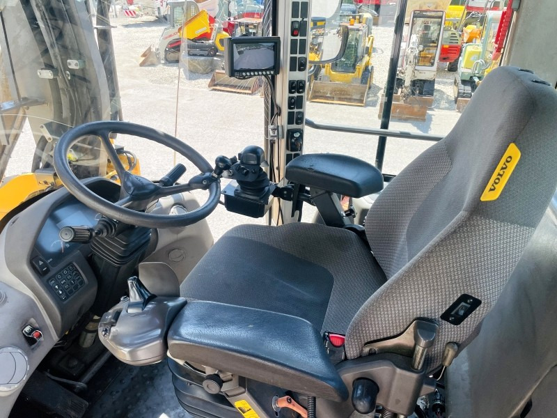 Wheel loader Volvo L180G HL (3636): picture 10 Wheel loader Volvo L180G HL (3636): picture 10