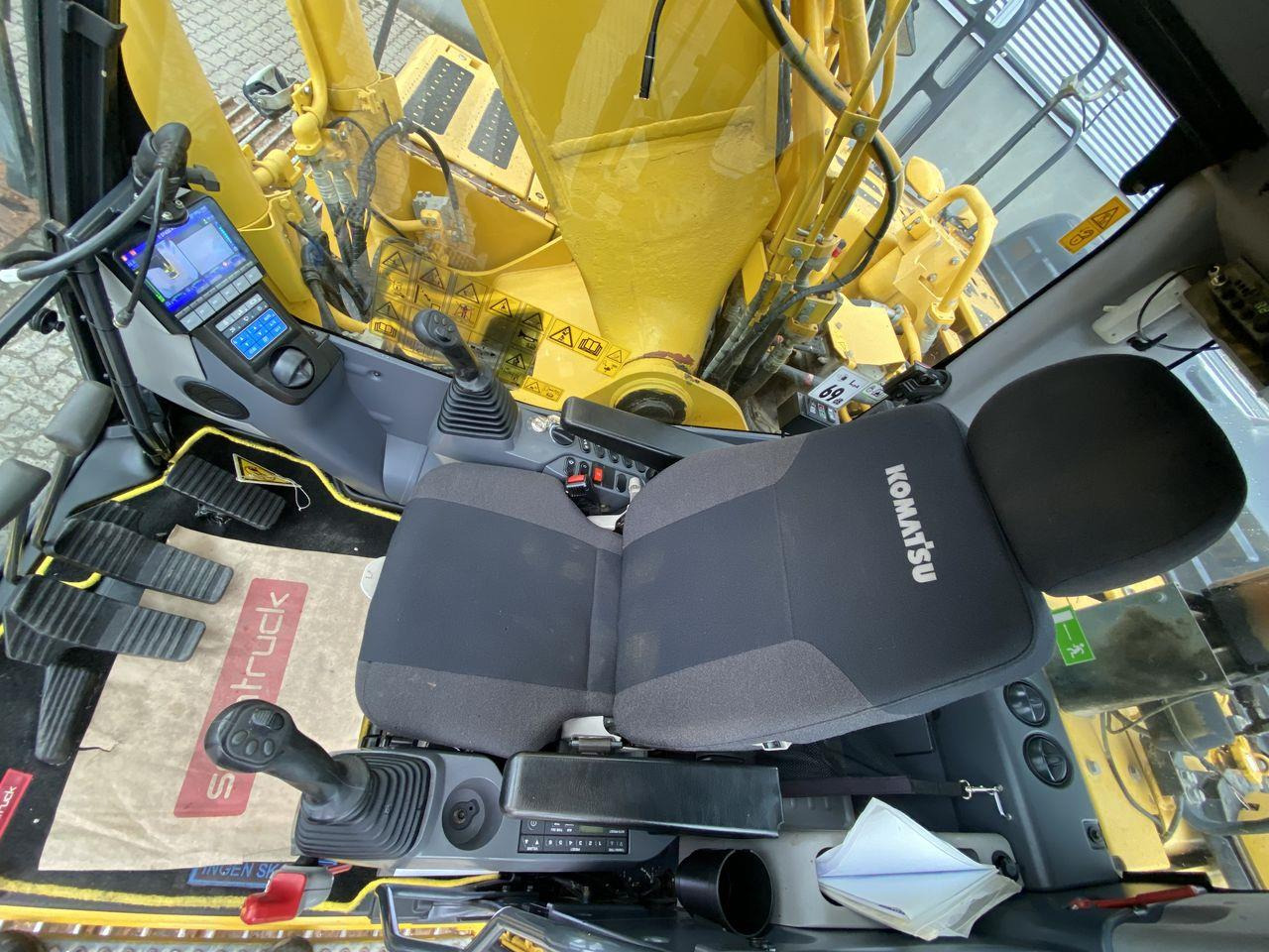 Komatsu HB365LC-3 - Crawler excavator: picture 3 Komatsu HB365LC-3 - Crawler excavator: picture 3