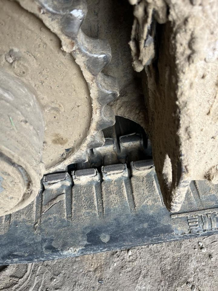 Mini excavator Komatsu PC27MR-2: picture 6