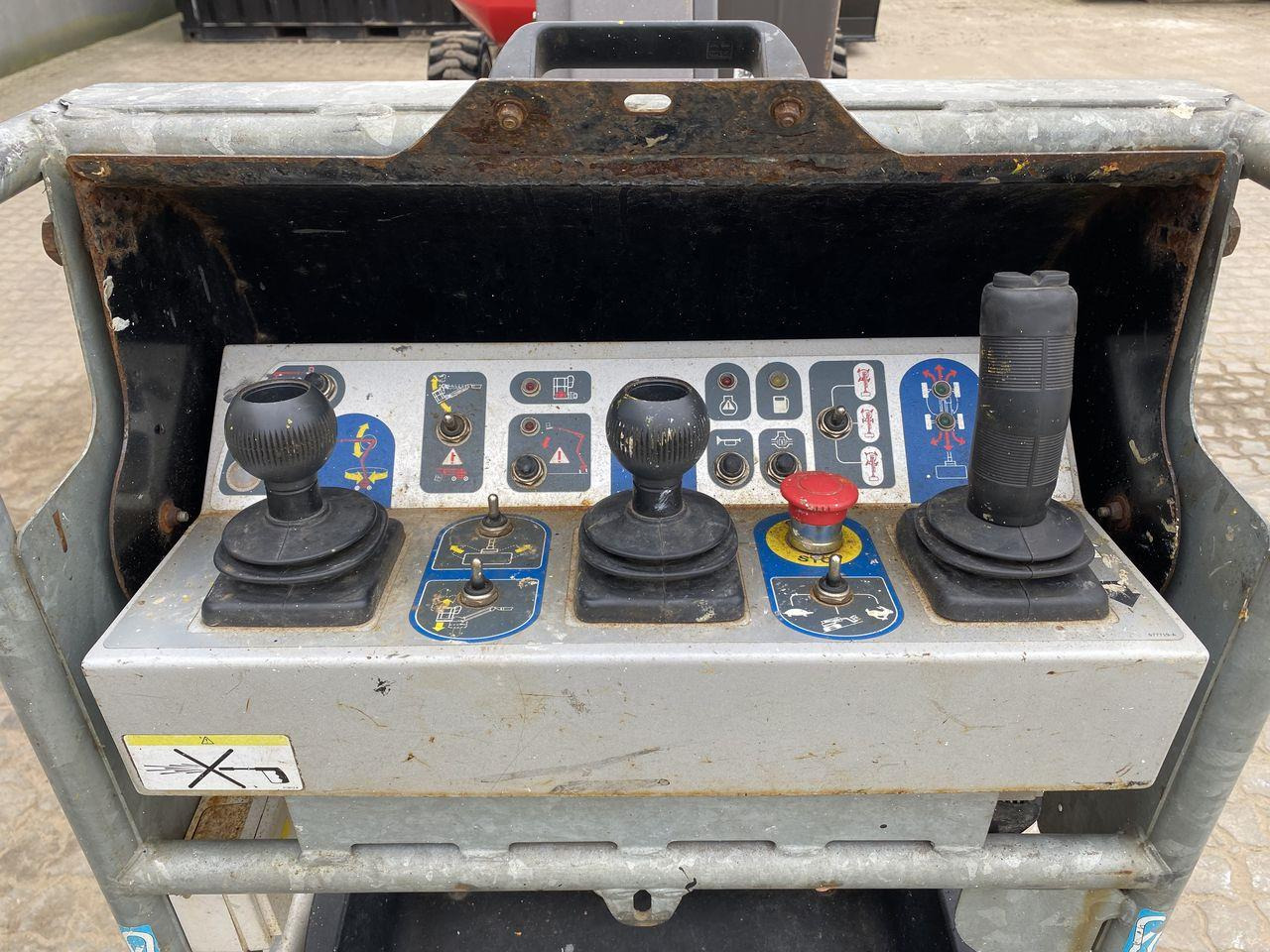 Manitou 160ATJ RC - Articulated boom: picture 3 Manitou 160ATJ RC - Articulated boom: picture 3