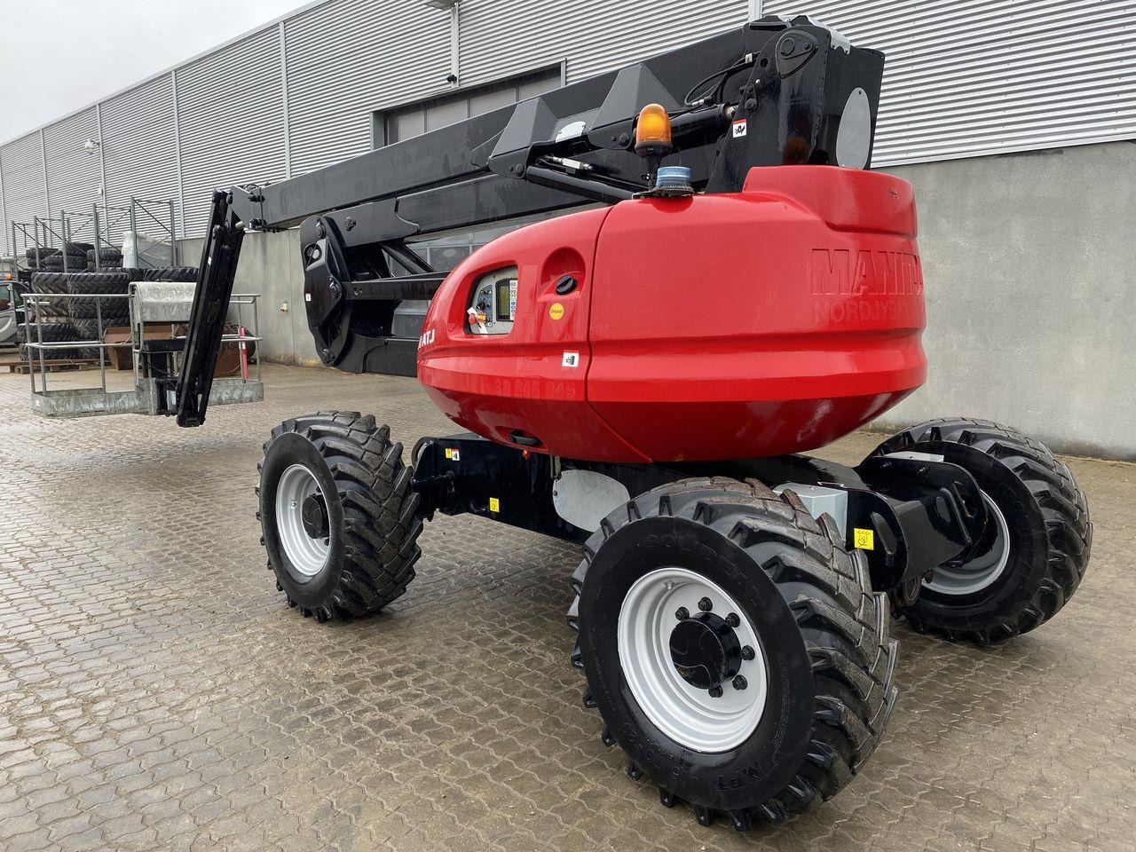 Manitou 200ATJ RC - Articulated boom: picture 2 Manitou 200ATJ RC - Articulated boom: picture 2