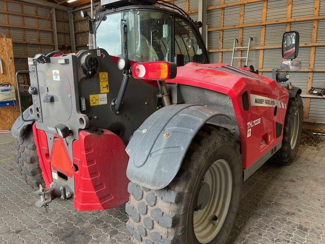 Massey Fergusson TH7038X - Telescopic handler: picture 2 Massey Fergusson TH7038X - Telescopic handler: picture 2