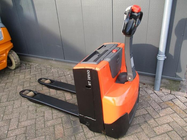 BT LWE 160 - Pallet truck: picture 3 BT LWE 160 - Pallet truck: picture 3