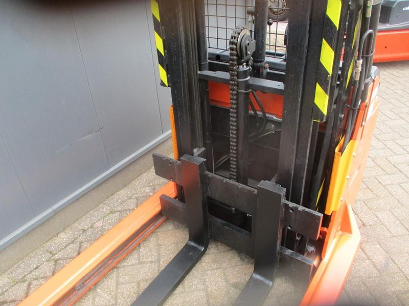 BT RWE 120 - Pallet truck: picture 4 BT RWE 120 - Pallet truck: picture 4