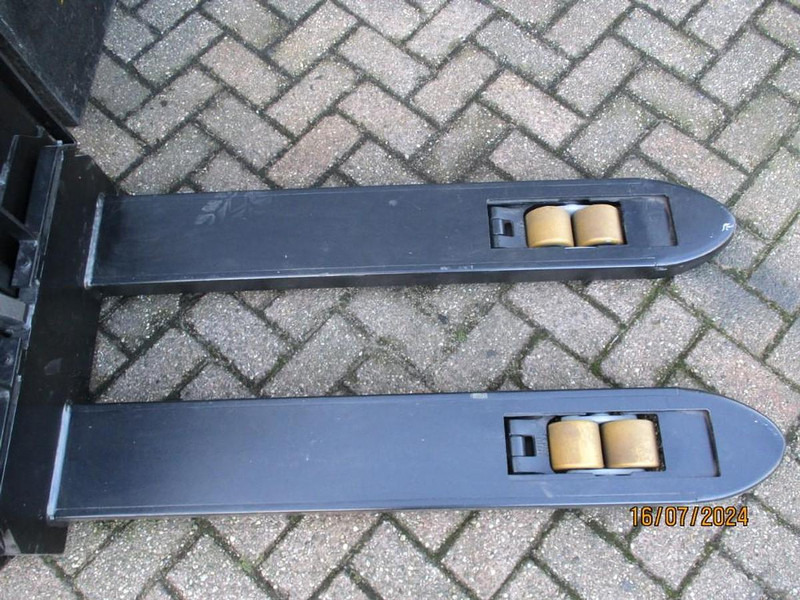 BT SWE 080L - Stacker: picture 4 BT SWE 080L - Stacker: picture 4