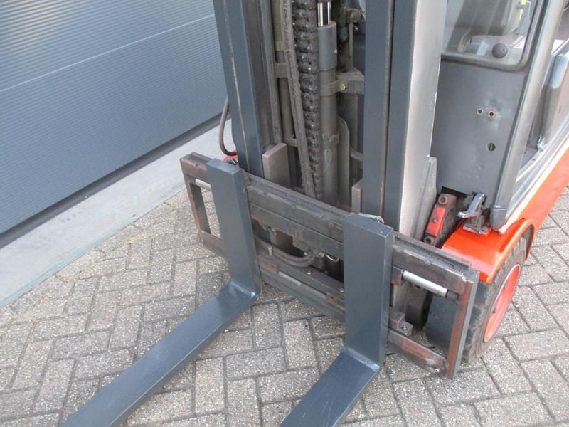Linde E 16C - Electric forklift: picture 3 Linde E 16C - Electric forklift: picture 3