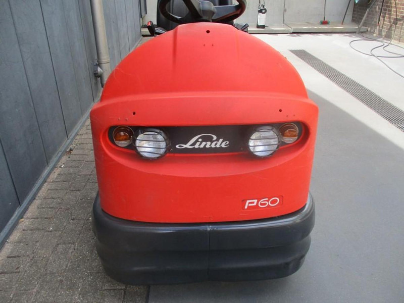 Linde P 60 - Tow tractor: picture 4 Linde P 60 - Tow tractor: picture 4