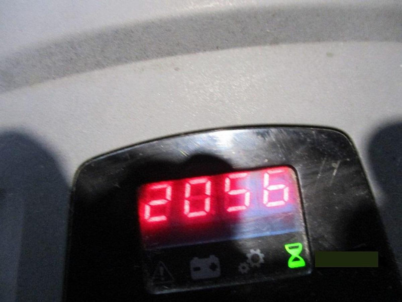 Pallet truck Toyota LPE 200: picture 9 Pallet truck Toyota LPE 200: picture 9