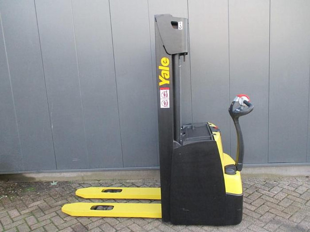 Yale MS 16 - Stacker: picture 2 Yale MS 16 - Stacker: picture 2