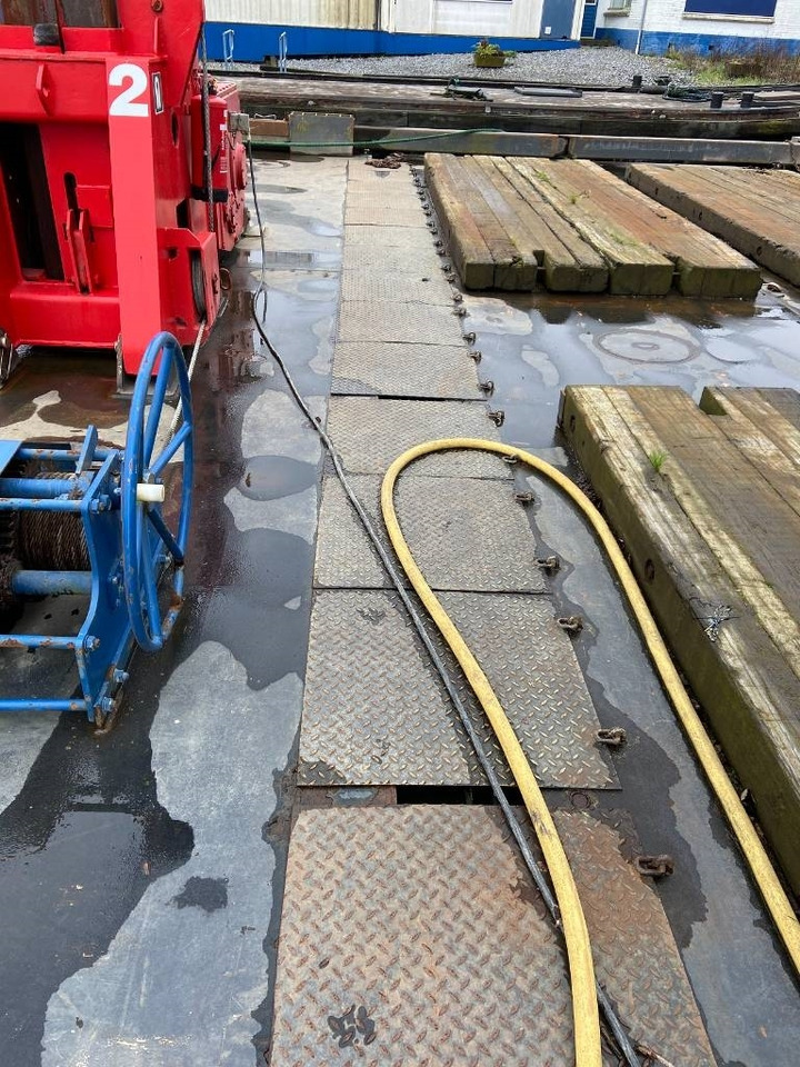 Construction equipment Baars Pile Pontoon (modulair: picture 10 Construction equipment Baars Pile Pontoon (modulair: picture 10