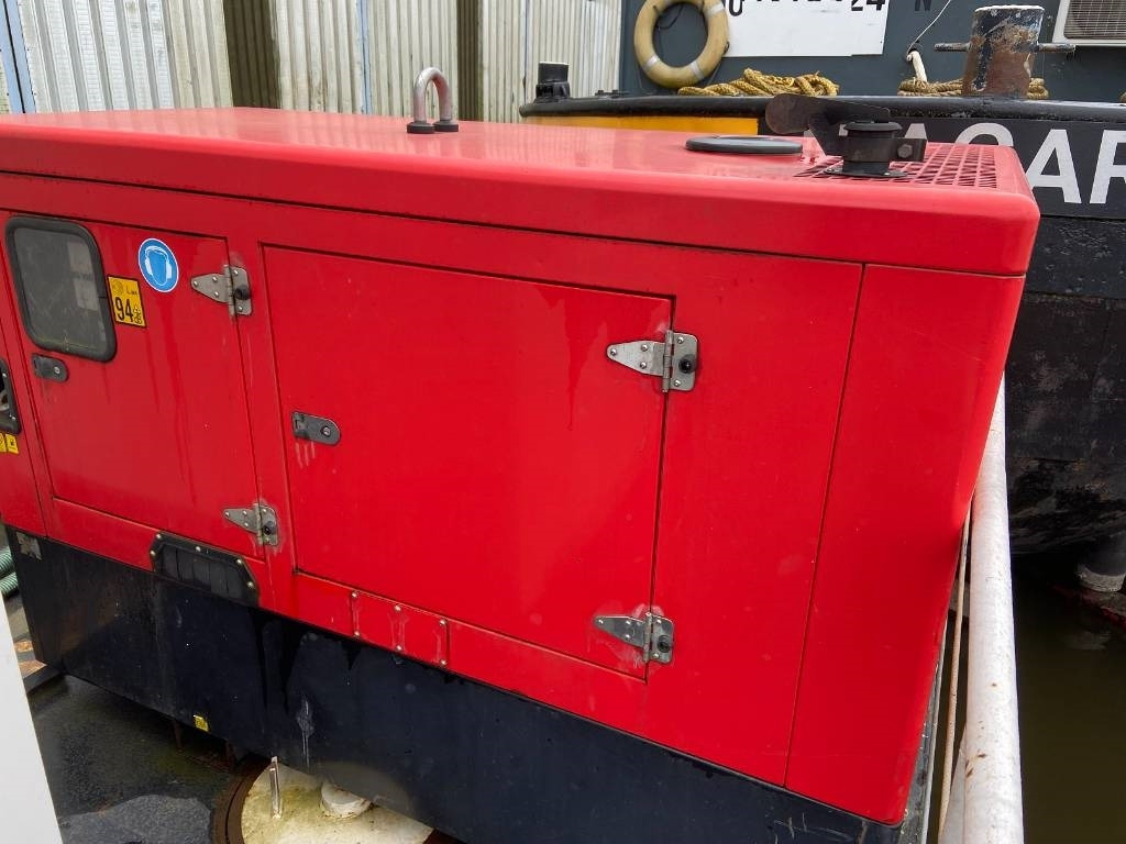 Construction equipment Baars Pile Pontoon (modulair: picture 6 Construction equipment Baars Pile Pontoon (modulair: picture 6