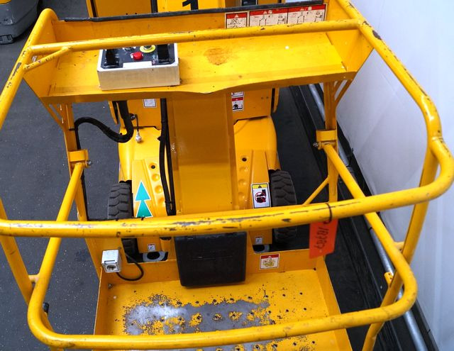 Haulotte Star 10-1 - Vertical mast lift: picture 5 Haulotte Star 10-1 - Vertical mast lift: picture 5