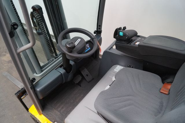 Jungheinrich EFG215 - Electric forklift: picture 3 Jungheinrich EFG215 - Electric forklift: picture 3