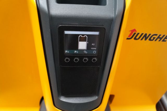 Jungheinrich EJD118 - Stacker: picture 4 Jungheinrich EJD118 - Stacker: picture 4