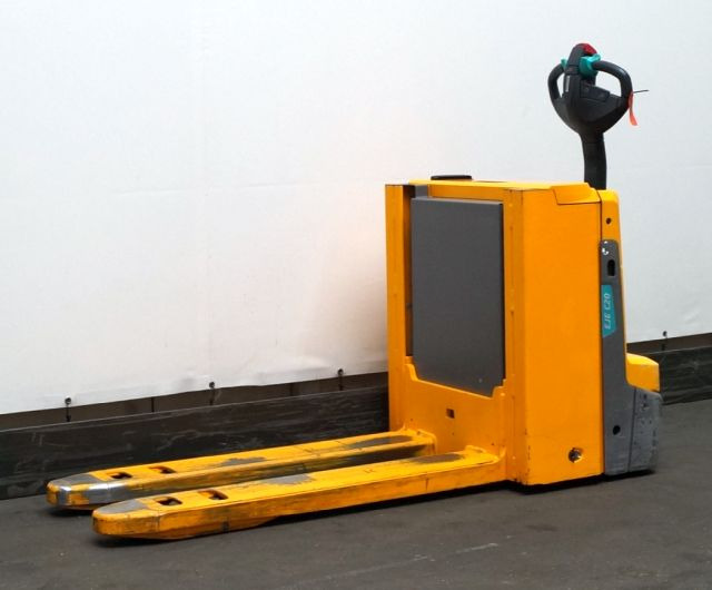 Jungheinrich EJE C20 - Pallet truck: picture 1 Jungheinrich EJE C20 - Pallet truck: picture 1
