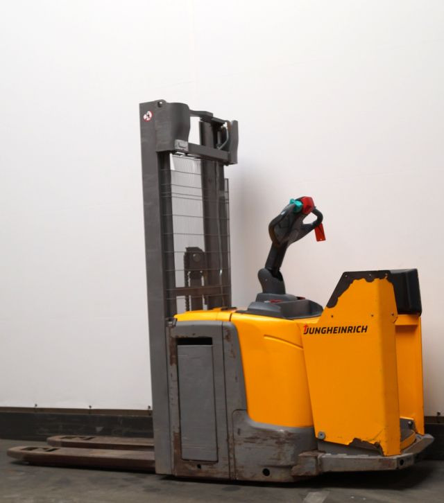 Jungheinrich ERC212z - Stacker: picture 2 Jungheinrich ERC212z - Stacker: picture 2