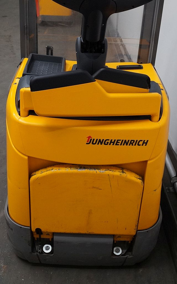Jungheinrich ERC215 - Stacker: picture 4 Jungheinrich ERC215 - Stacker: picture 4