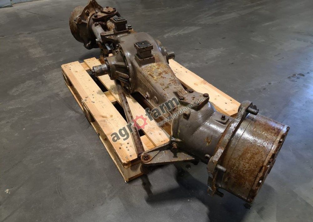 Przedni most Massey Ferguson 2620 - Transmission: picture 1 Przedni most Massey Ferguson 2620 - Transmission: picture 1
