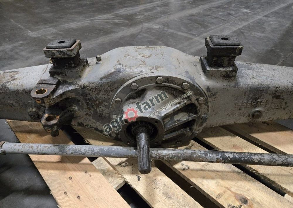 Przedni most Massey Ferguson 2640 - Transmission: picture 4 Przedni most Massey Ferguson 2640 - Transmission: picture 4