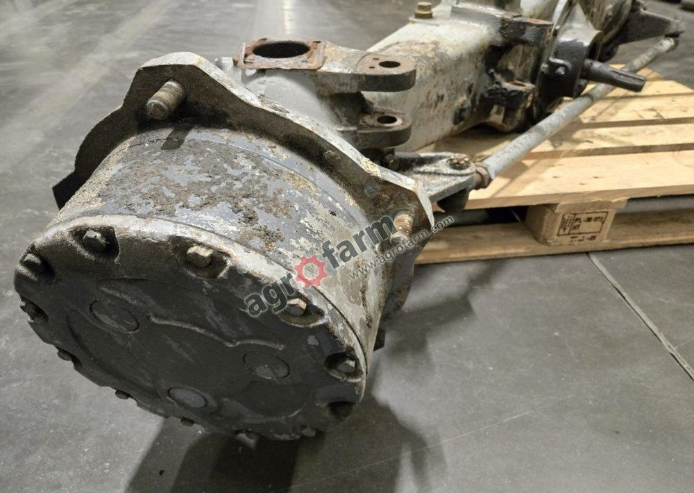 Przedni most Massey Ferguson 2640 - Transmission: picture 2 Przedni most Massey Ferguson 2640 - Transmission: picture 2