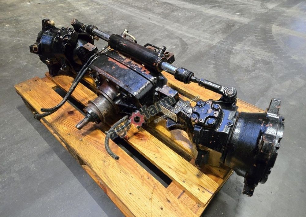 Przedni most Massey Ferguson 3225 - Transmission: picture 1 Przedni most Massey Ferguson 3225 - Transmission: picture 1