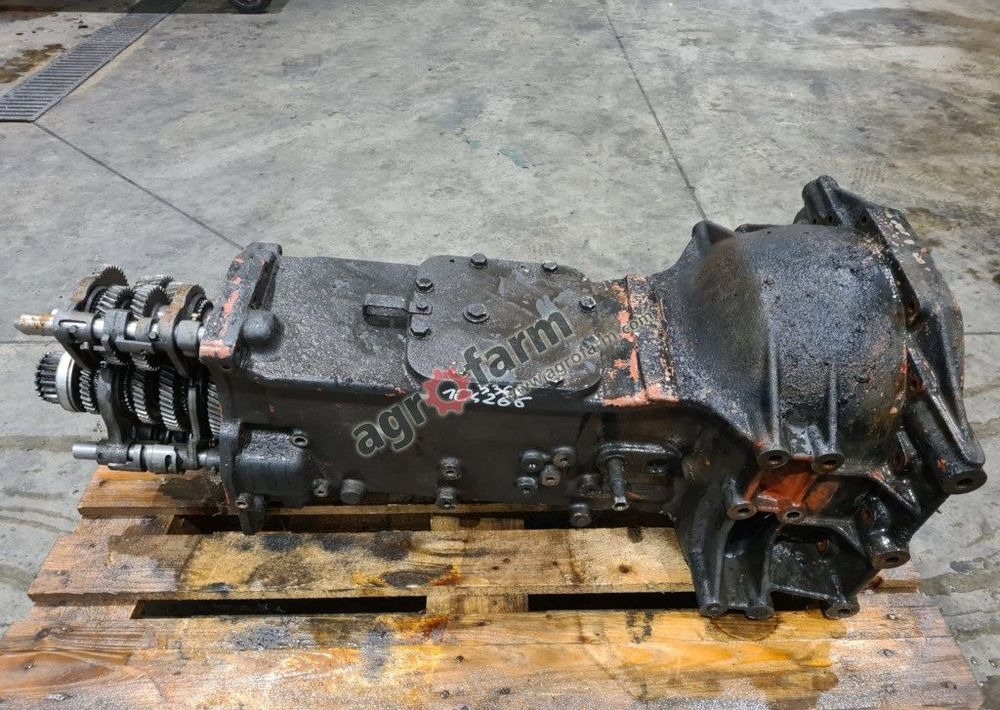 SKRZYNIA BIEGÓW DEYTZ FAHR AGROPLUS 70 0104639020 - Gearbox: picture 3 SKRZYNIA BIEGÓW DEYTZ FAHR AGROPLUS 70 0104639020 - Gearbox: picture 3