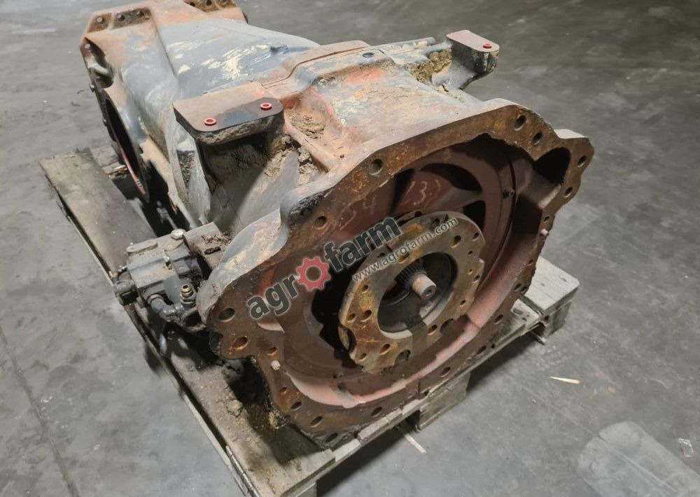 SKRZYNIA BIEGÓW MASSEY FERGUSON 481B01 - Gearbox: picture 2 SKRZYNIA BIEGÓW MASSEY FERGUSON 481B01 - Gearbox: picture 2