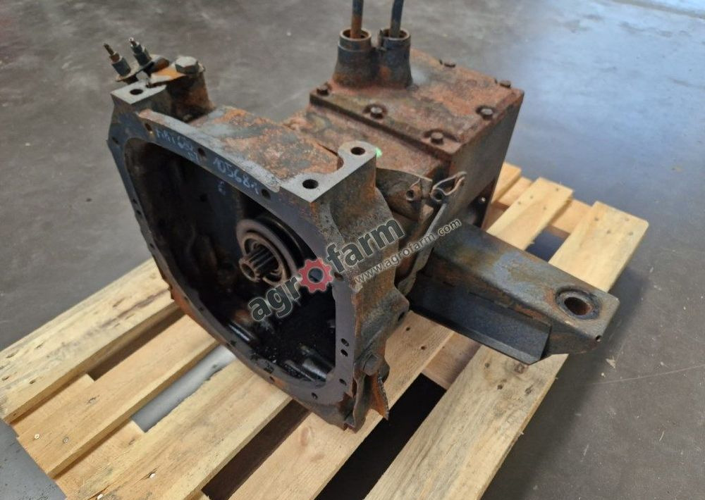 Skrzynia biegów Fiat 680 DT 5104711 - Gearbox: picture 1 Skrzynia biegów Fiat 680 DT 5104711 - Gearbox: picture 1