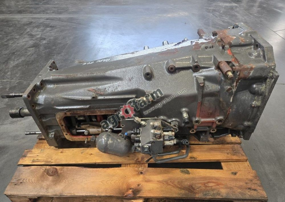 Skrzynia biegów Renault Ares 546 461B9 - Gearbox: picture 1 Skrzynia biegów Renault Ares 546 461B9 - Gearbox: picture 1