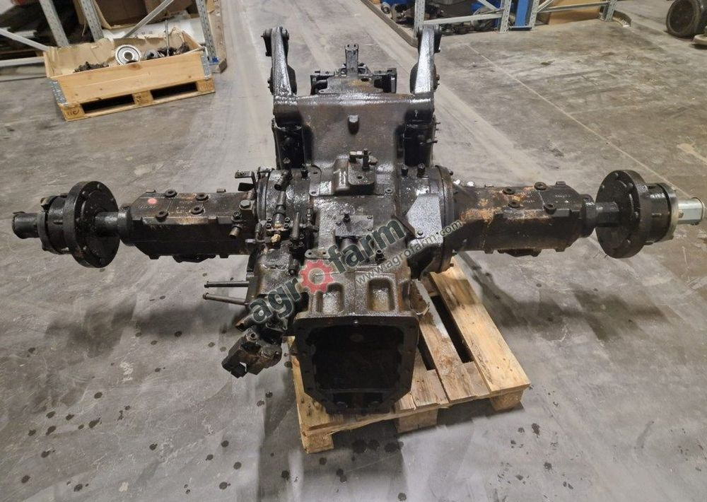 Tylny most Case Puma 145 84210527 - Gearbox: picture 4 Tylny most Case Puma 145 84210527 - Gearbox: picture 4