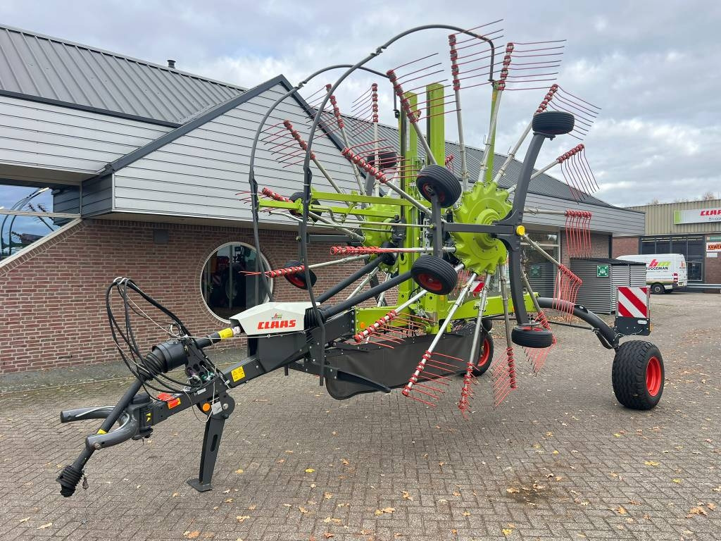 Claas Liner 2900 - Tedder/ Rake: picture 1 Claas Liner 2900 - Tedder/ Rake: picture 1