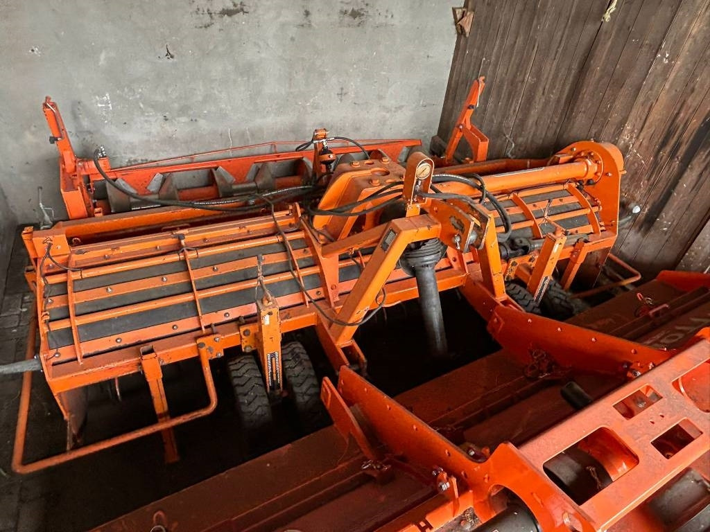 Struik 4RF310HR ruggenfrees - Potato equipment: picture 2 Struik 4RF310HR ruggenfrees - Potato equipment: picture 2