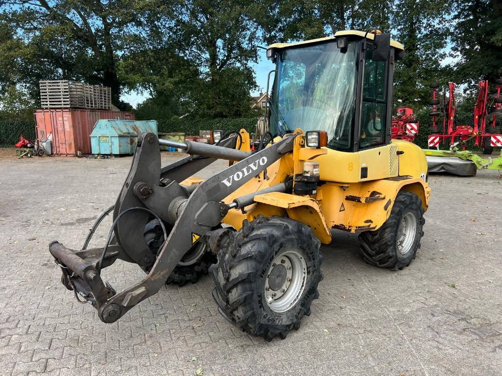 Volvo L 30 B  - Wheel loader: picture 2 Volvo L 30 B  - Wheel loader: picture 2