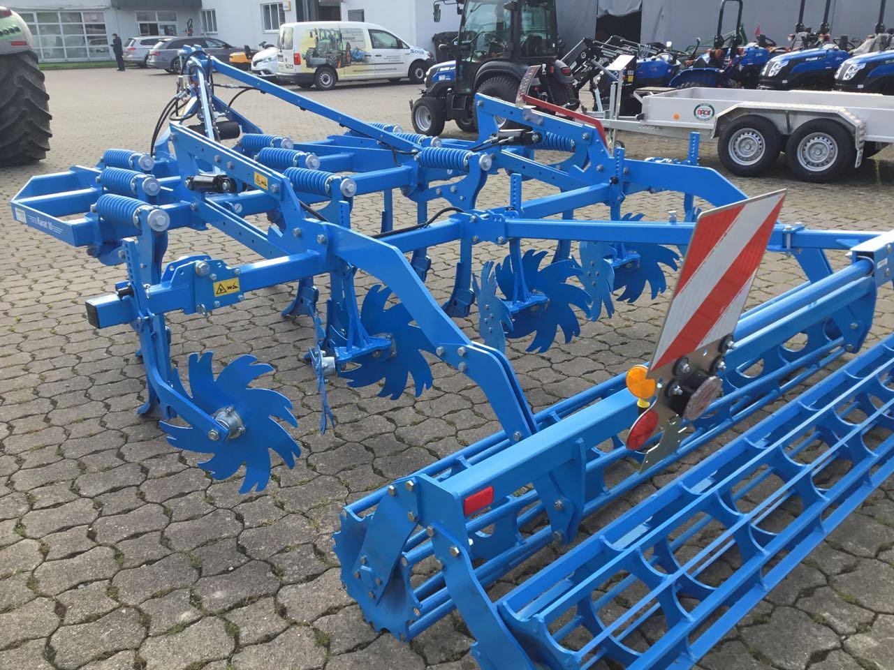 Lemken Karat 10/300 U Demomaschine 2024! 0%-Finanzierung möglich - Cultivator: picture 3 Lemken Karat 10/300 U Demomaschine 2024! 0%-Finanzierung möglich - Cultivator: picture 3