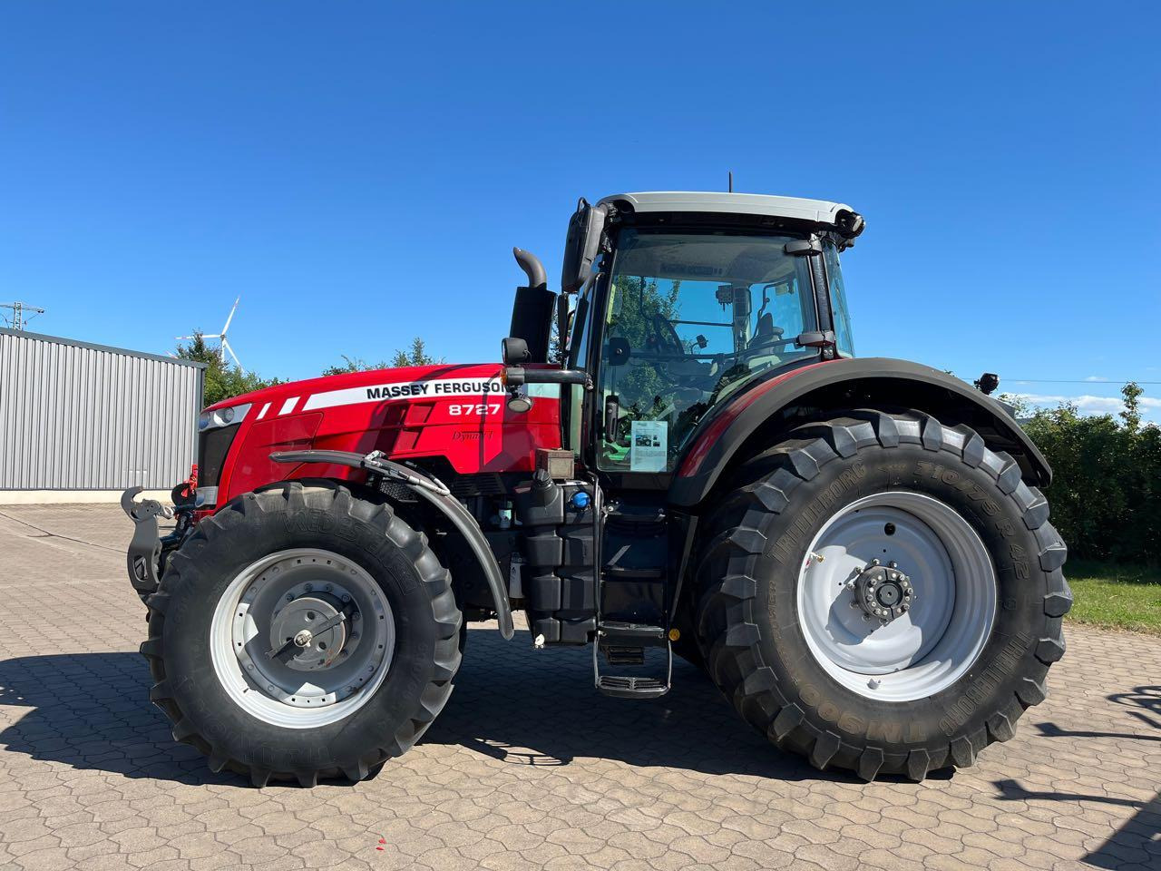 Massey Ferguson 8727 Dyna VT - Farm tractor: picture 5 Massey Ferguson 8727 Dyna VT - Farm tractor: picture 5