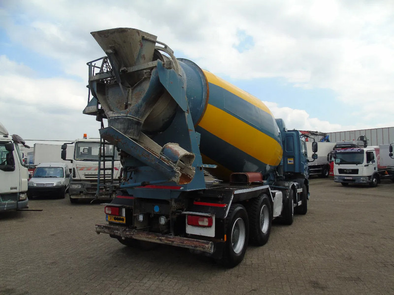 DAF CF 400 + 8X4 + MANUAL + SPRINGS + EURO 6 - Concrete pump truck: picture 5 DAF CF 400 + 8X4 + MANUAL + SPRINGS + EURO 6 - Concrete pump truck: picture 5