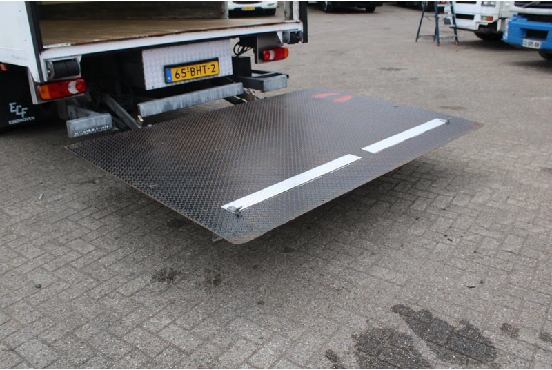 Box truck DAF LF 210 + euro 6 + lift + 12T + 3P: picture 14