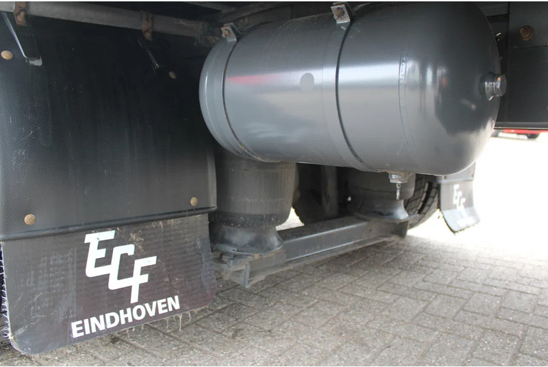 Box truck DAF LF 210 + euro 6 + lift + 12T + 3P: picture 20