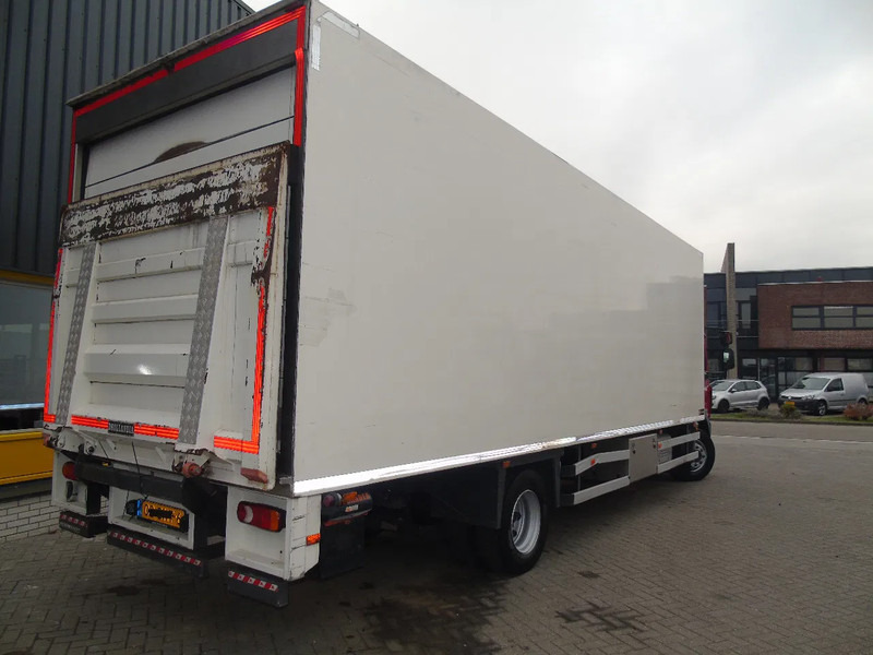 DAF LF 220 + CARRIER SUPRA 850 + 16T + EURO 6 - Refrigerator truck: picture 4 DAF LF 220 + CARRIER SUPRA 850 + 16T + EURO 6 - Refrigerator truck: picture 4