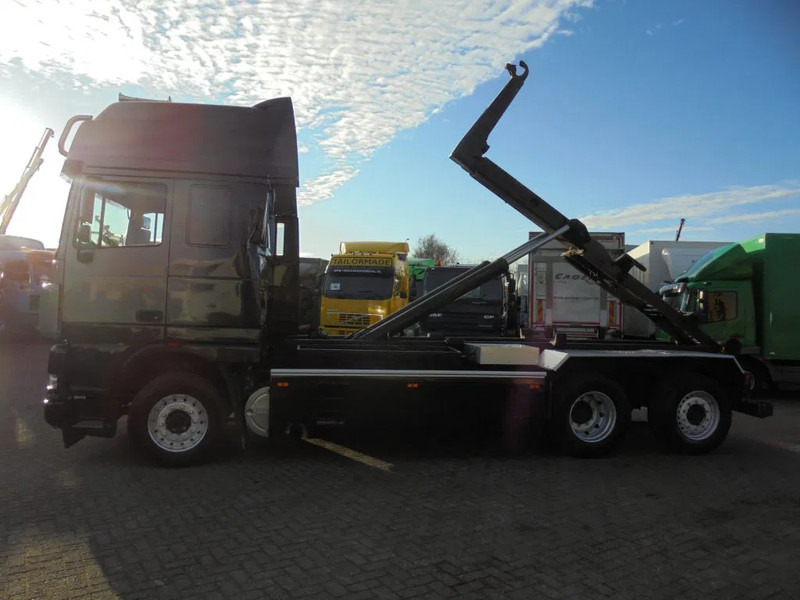 DAF XF 105.480 + 6X2 + Discounted from 16.950,- - Hook lift truck: picture 4 DAF XF 105.480 + 6X2 + Discounted from 16.950,- - Hook lift truck: picture 4